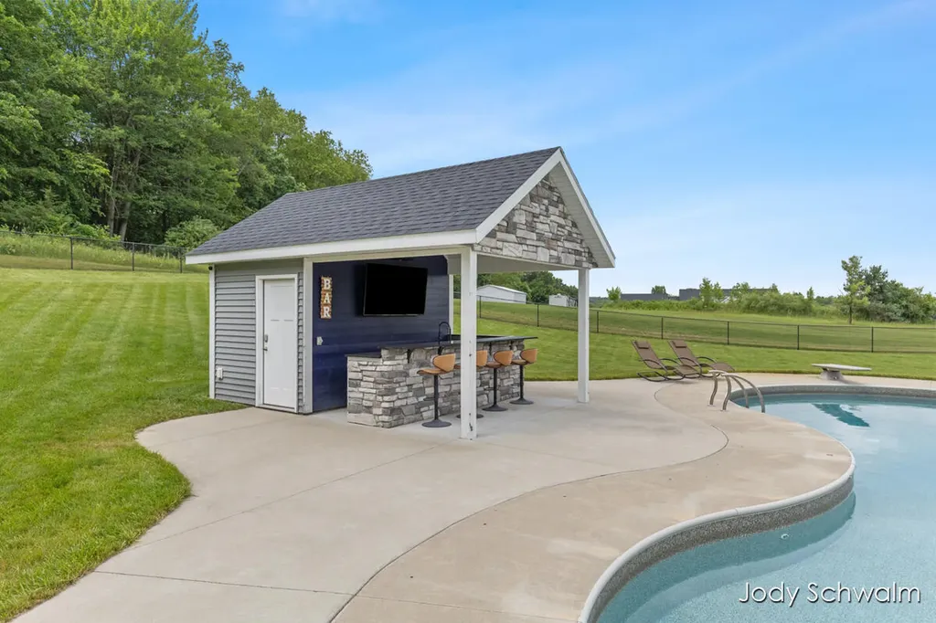 3619 12 Mile Road NE Algoma Township MI 49341