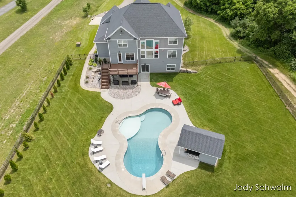3619 12 Mile Road NE Algoma Township MI 49341