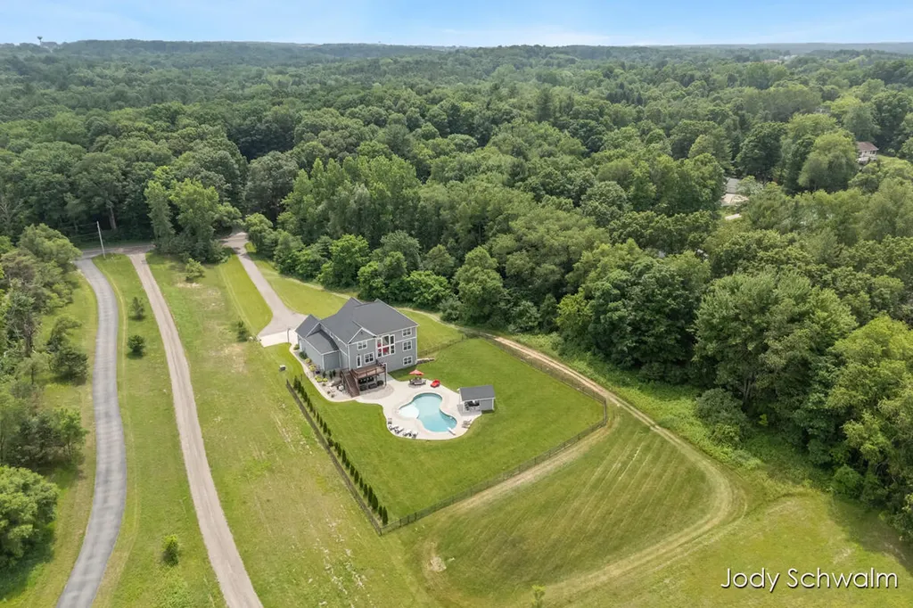 3619 12 Mile Road NE Algoma Township MI 49341