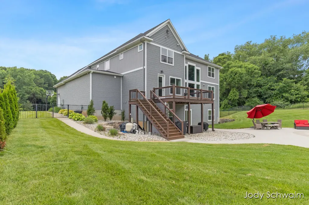 3619 12 Mile Road NE Algoma Township MI 49341