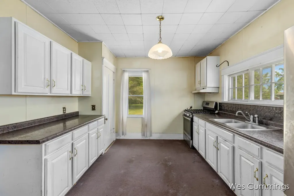 6475 N Lumberjack Road Seville Township MI 48877
