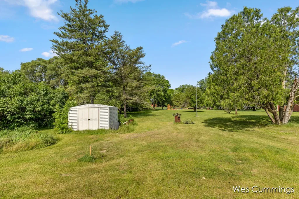 6475 N Lumberjack Road Seville Township MI 48877