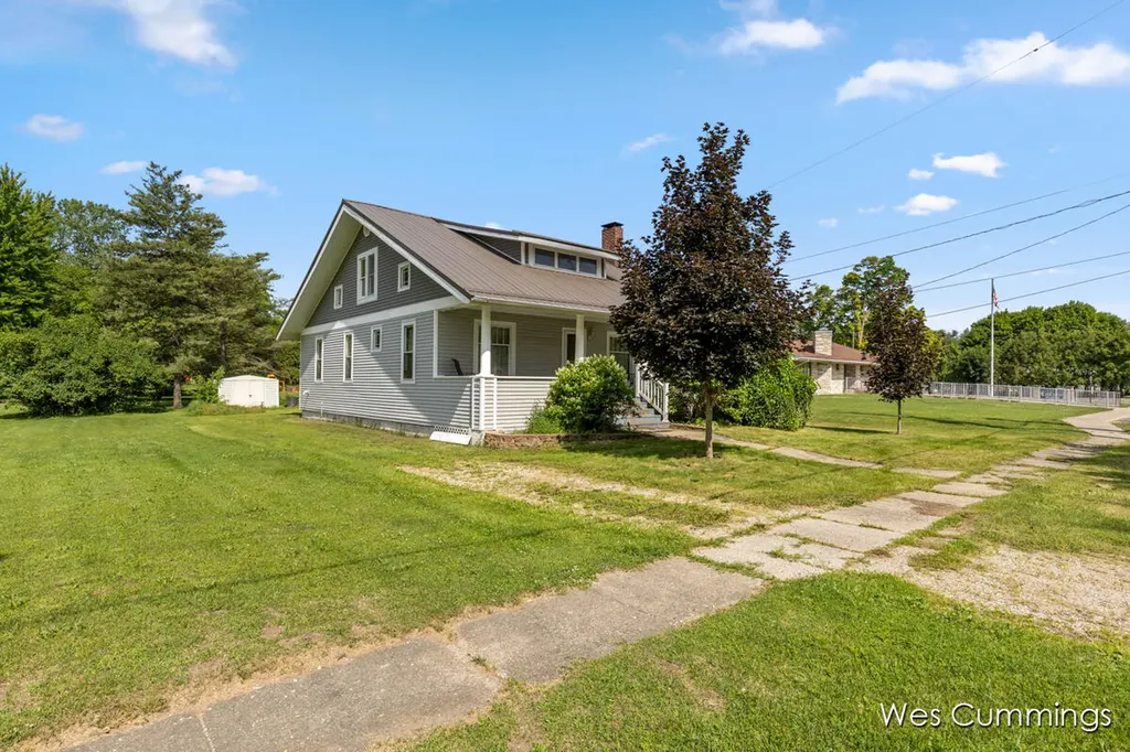 6475 N Lumberjack Road Seville Township MI 48877