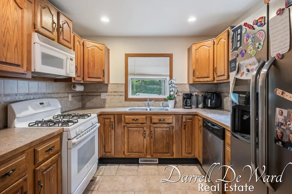 854 W Washington Street Ionia City MI 48846