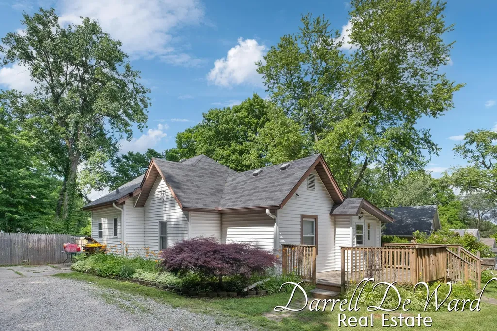 854 W Washington Street Ionia City MI 48846