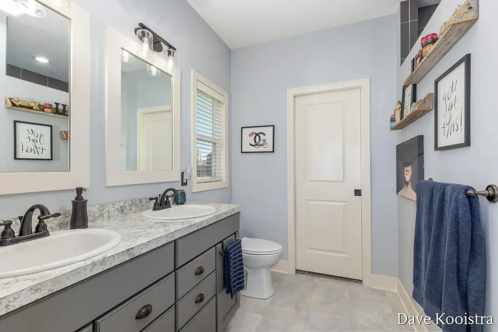 1011 Dreamfield Drive SE Gaines Charter Township MI 49315