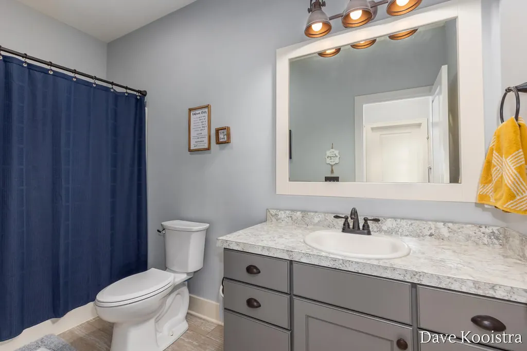 1011 Dreamfield Drive SE Gaines Charter Township MI 49315