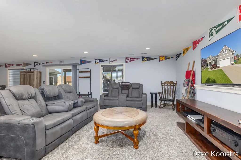 1011 Dreamfield Drive SE Gaines Charter Township MI 49315
