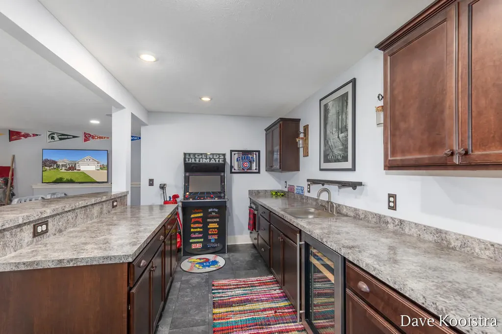 1011 Dreamfield Drive SE Gaines Charter Township MI 49315