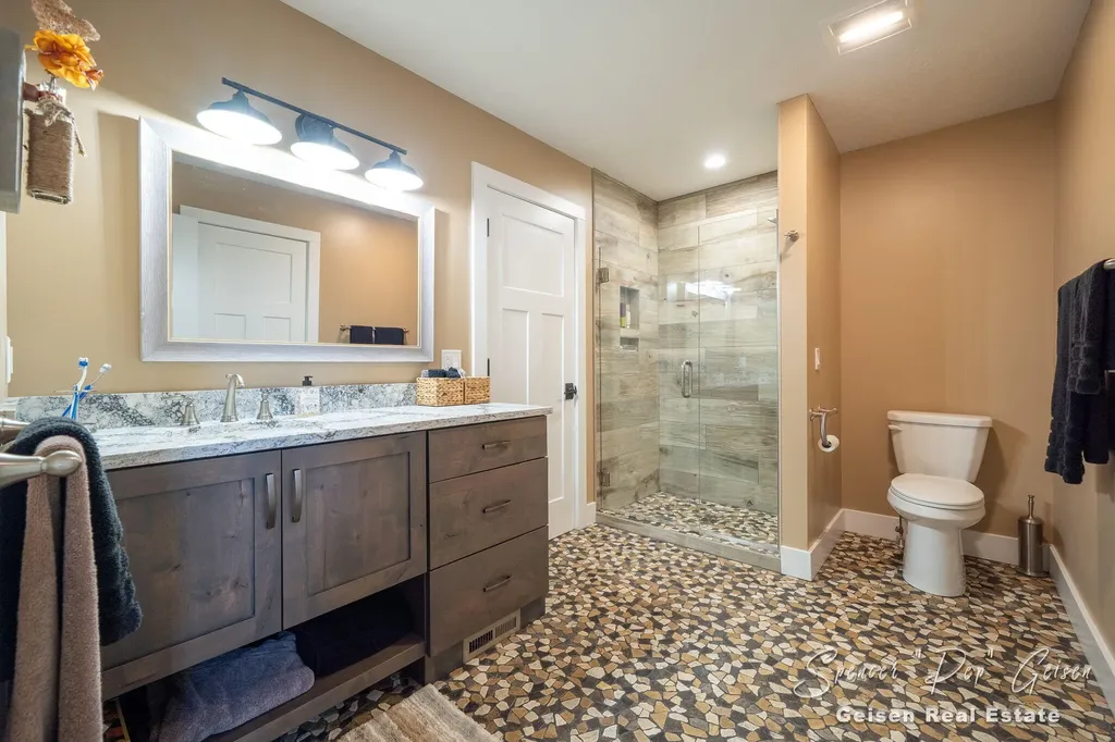1022 S Woodland Drive Unknown City MI 49349