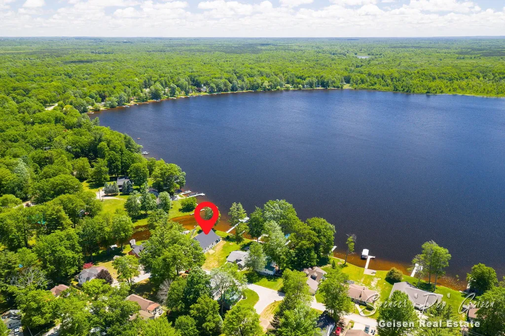 1022 S Woodland Drive Unknown City MI 49349