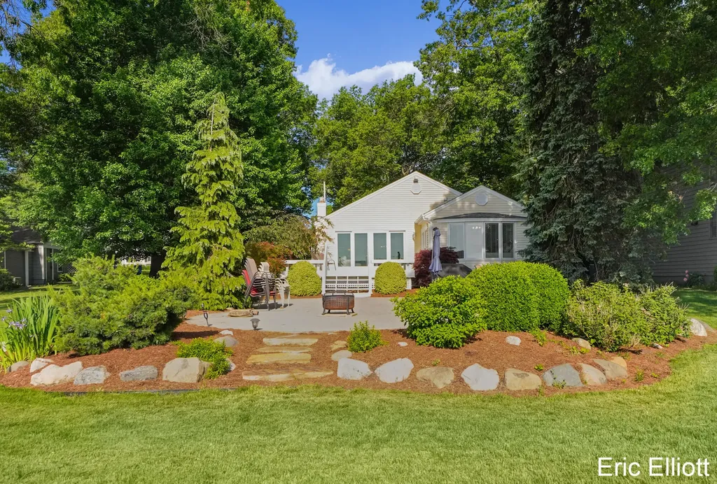365 Big Bay Drive Park Township MI 49424