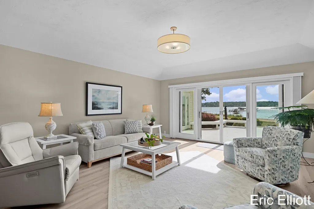 365 Big Bay Drive Park Township MI 49424