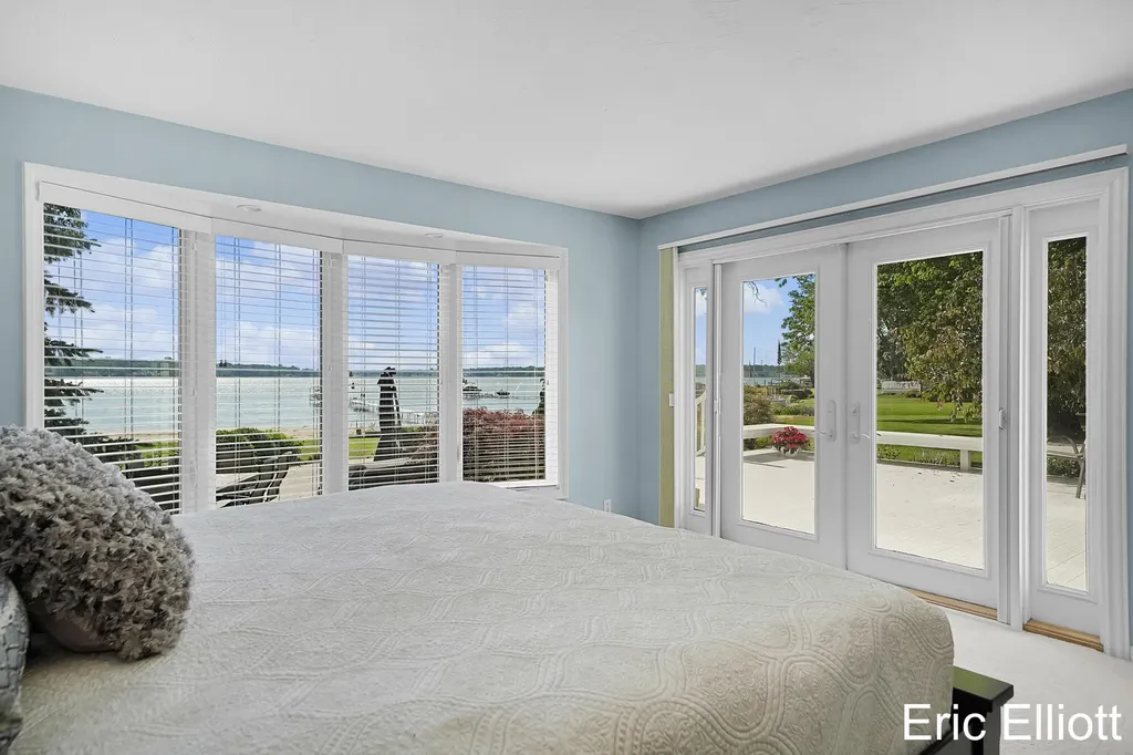 365 Big Bay Drive Park Township MI 49424