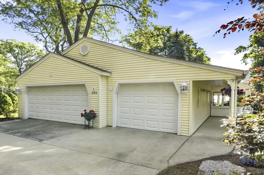 365 Big Bay Drive Park Township MI 49424
