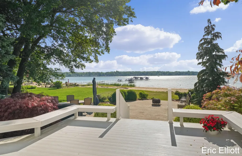 365 Big Bay Drive Park Township MI 49424