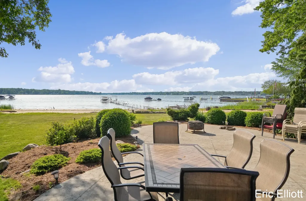 365 Big Bay Drive Park Township MI 49424