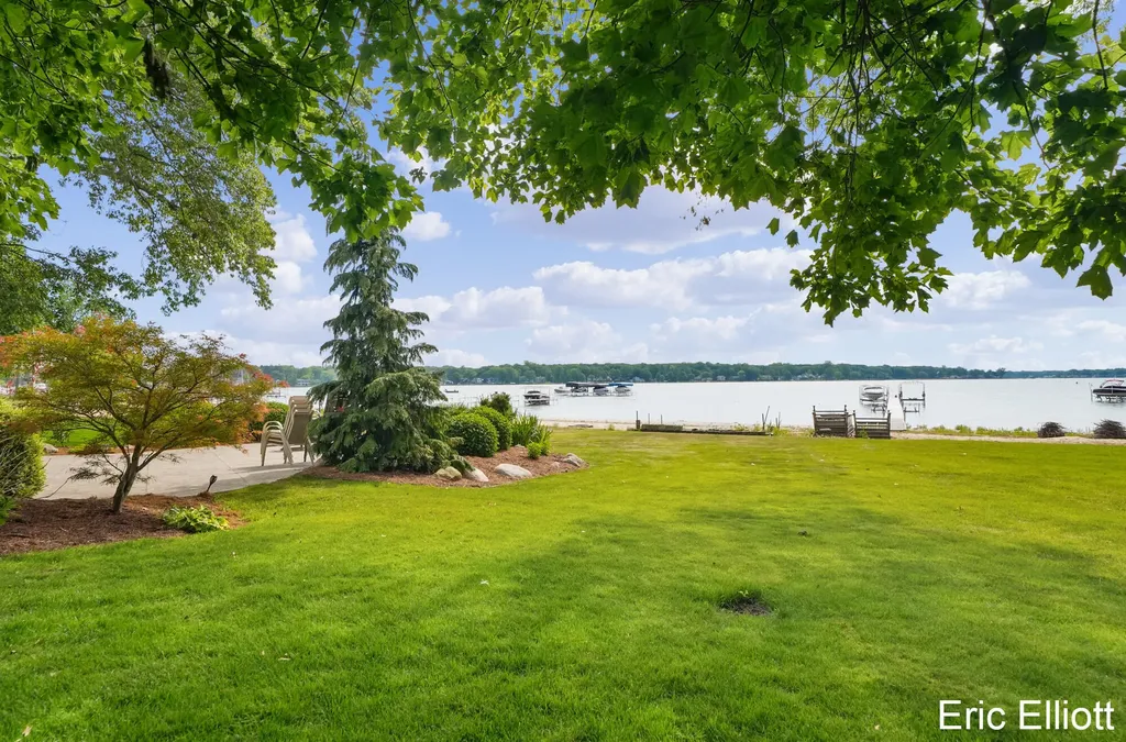 365 Big Bay Drive Park Township MI 49424