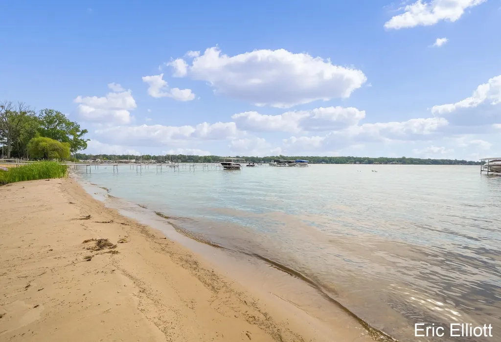 365 Big Bay Drive Park Township MI 49424