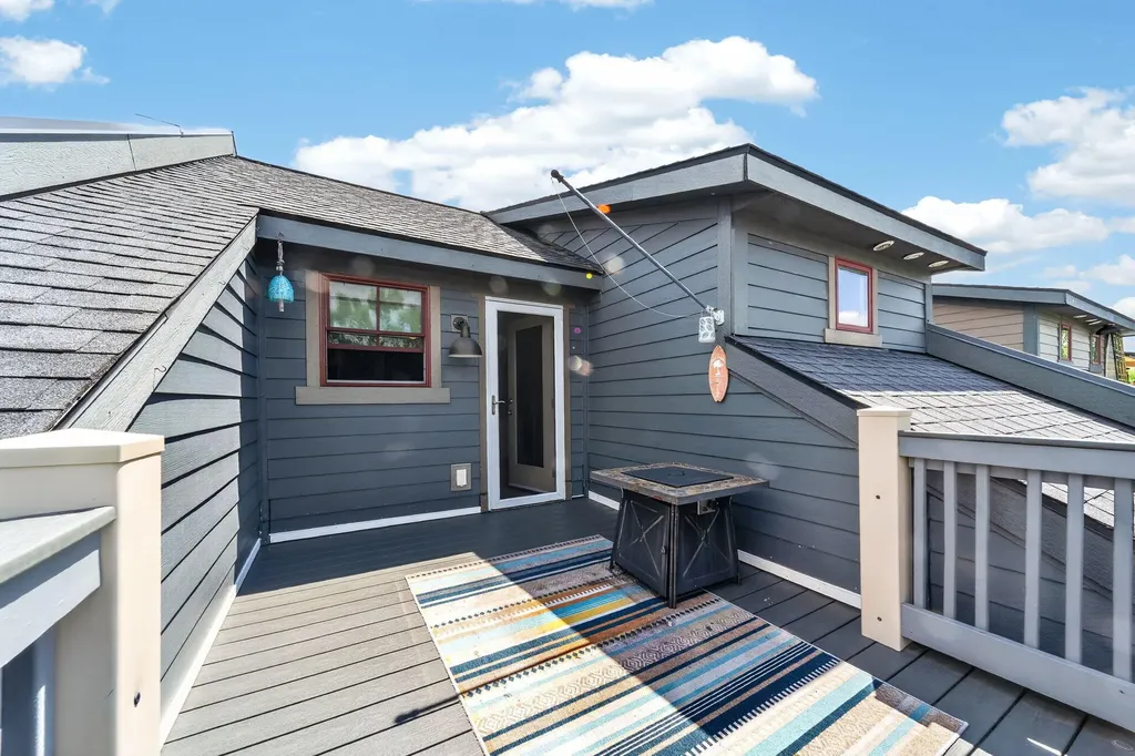 2168 New Town Drive NE Grand Rapids Charter Township MI 49525