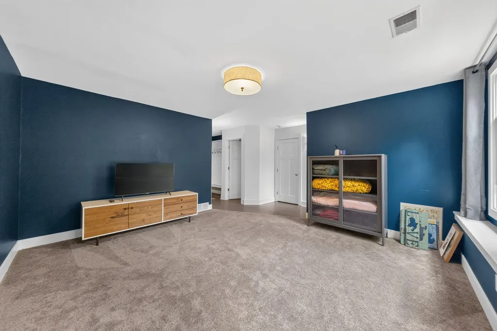2168 New Town Drive NE Grand Rapids Charter Township MI 49525