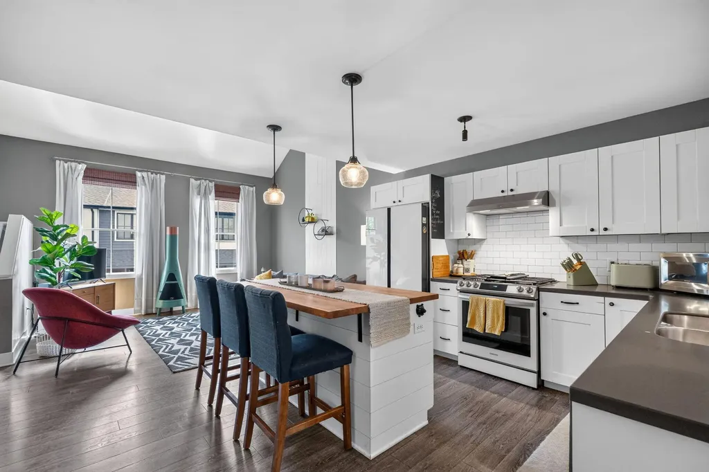2168 New Town Drive NE Grand Rapids Charter Township MI 49525