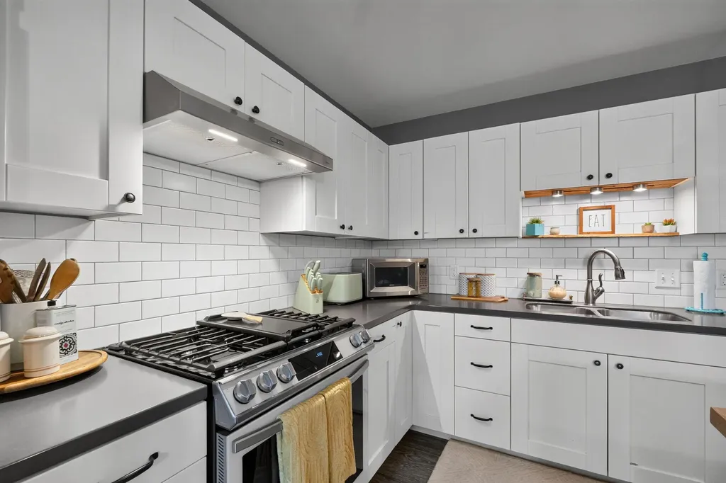 2168 New Town Drive NE Grand Rapids Charter Township MI 49525