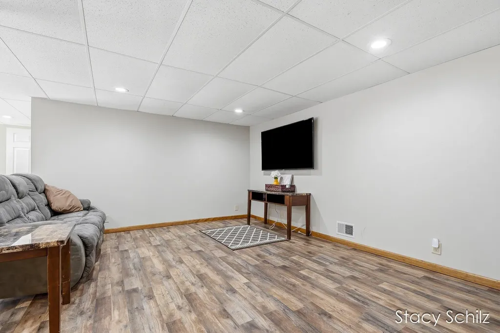 4413 S Lacey Lake Road Bellevue Township MI 49021