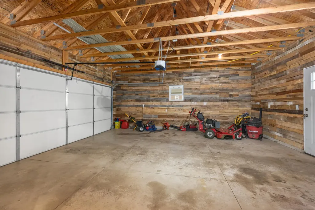 5242 N Point Drive Pierson Township MI 49339