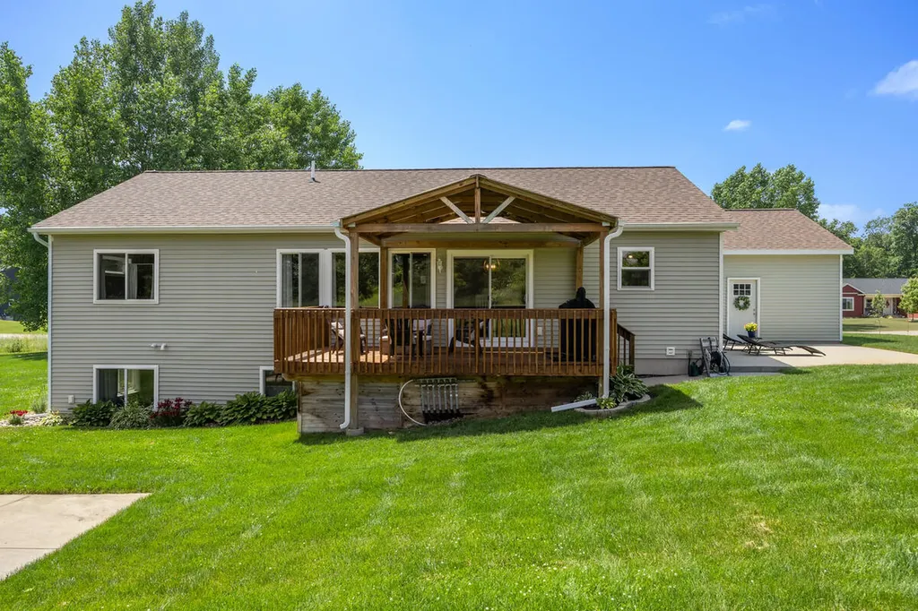 5242 N Point Drive Pierson Township MI 49339