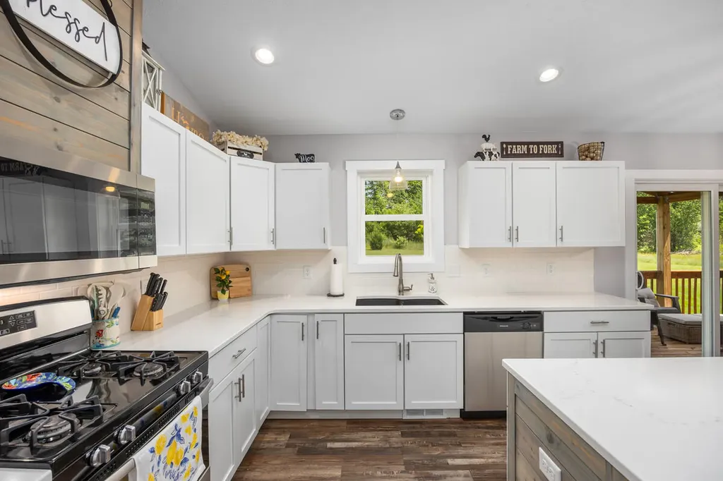 5242 N Point Drive Pierson Township MI 49339