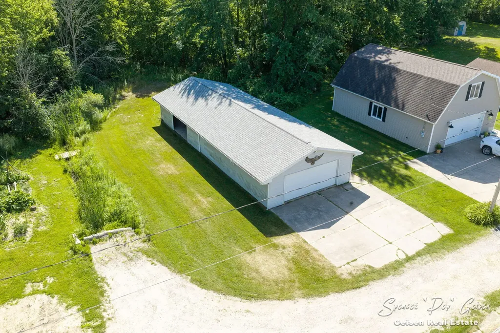8641 Hidden Trail Orleans Township MI 48865