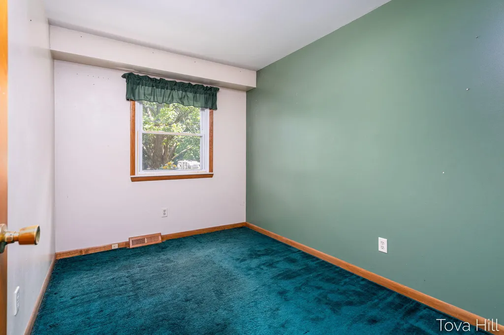 1111 Bretton Drive Kalamazoo Charter Township MI 49006