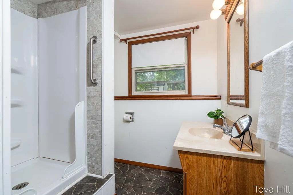 1111 Bretton Drive Kalamazoo Charter Township MI 49006