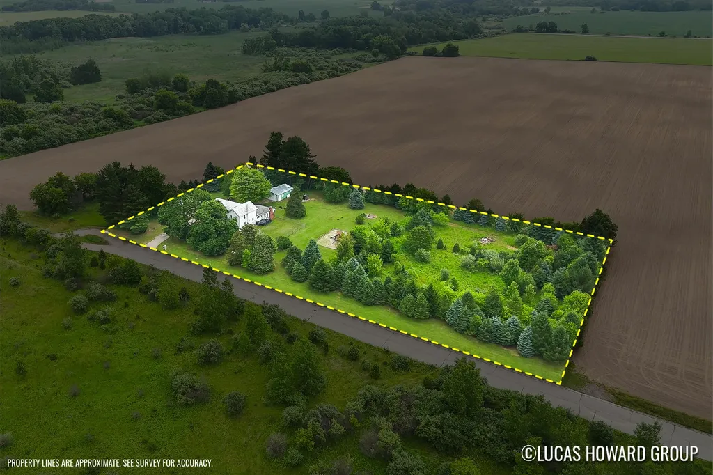 6297 Fitzner Road Eureka Township MI 48838