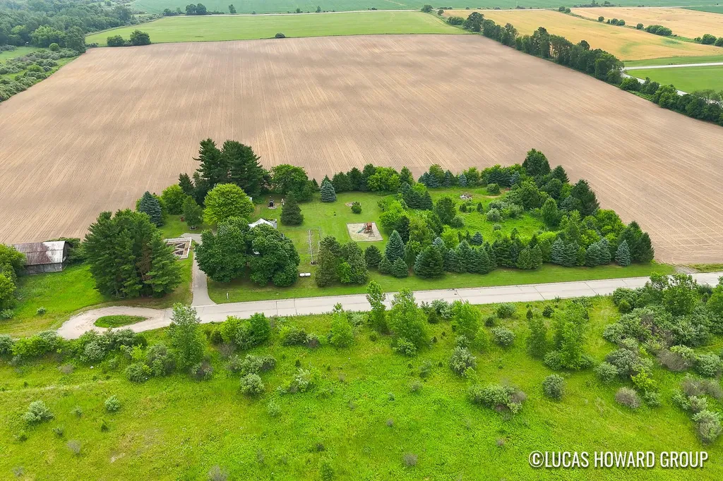 6297 Fitzner Road Eureka Township MI 48838