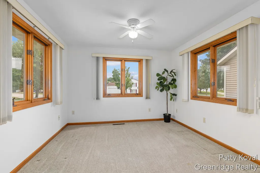 447 Falcon Drive Wayland City MI 49348