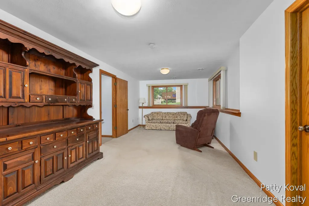 447 Falcon Drive Wayland City MI 49348