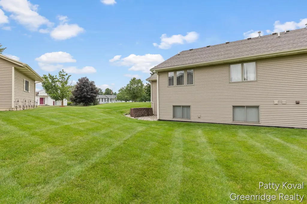 447 Falcon Drive Wayland City MI 49348