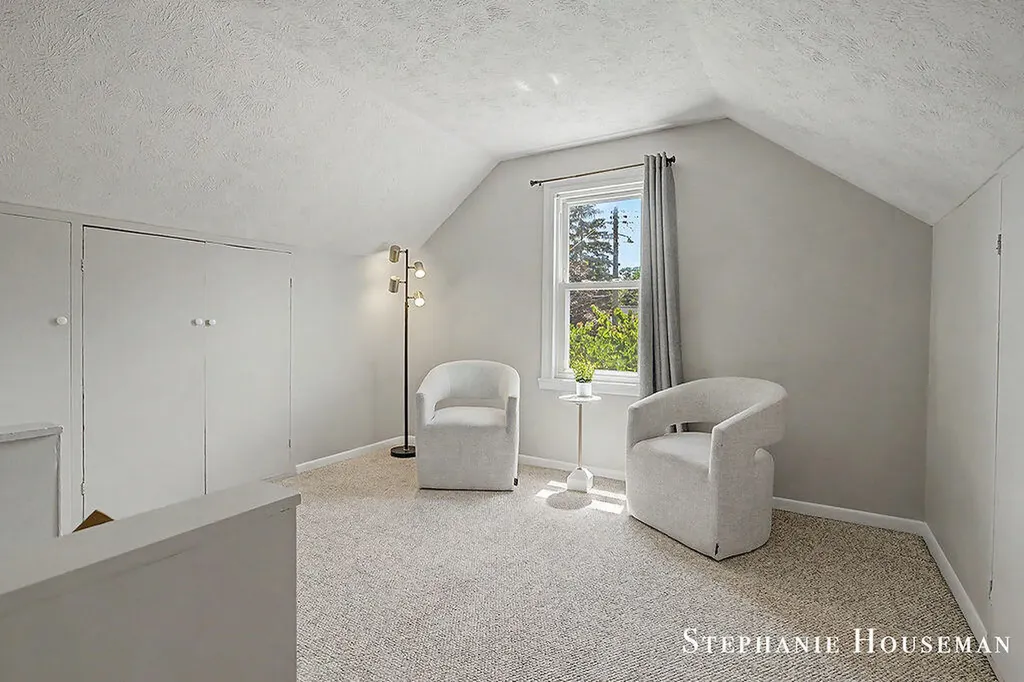 933 Mayhew Wood Drive SE Grand Rapids City MI 49507