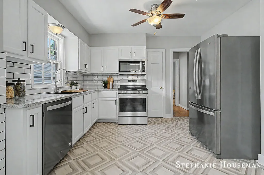933 Mayhew Wood Drive SE Grand Rapids City MI 49507