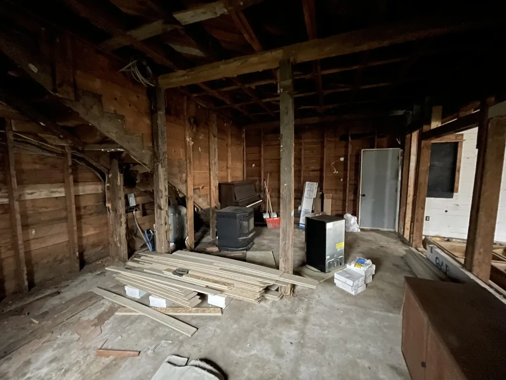10978 E 8 Mile Road Dover Township MI 49656