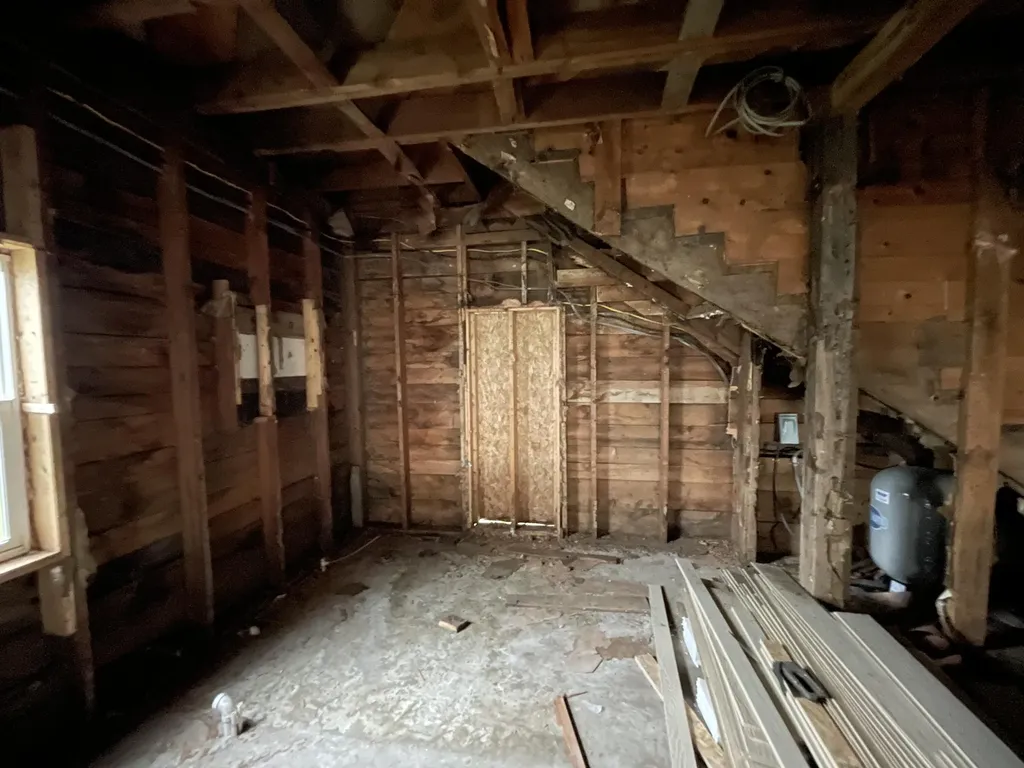 10978 E 8 Mile Road Dover Township MI 49656