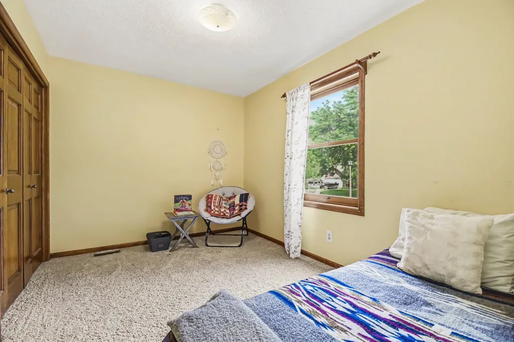 1878 Glenvale Drive SW Wyoming City MI 49519
