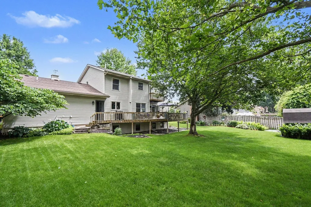 1878 Glenvale Drive SW Wyoming City MI 49519