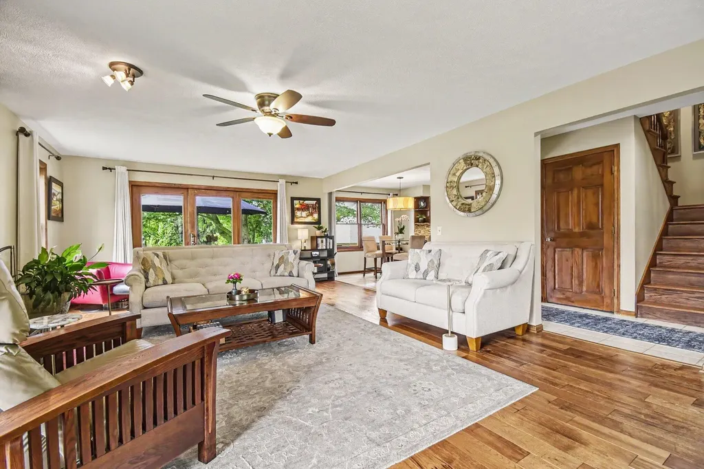 1878 Glenvale Drive SW Wyoming City MI 49519