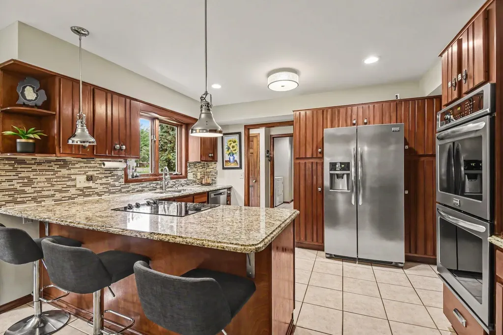 1878 Glenvale Drive SW Wyoming City MI 49519