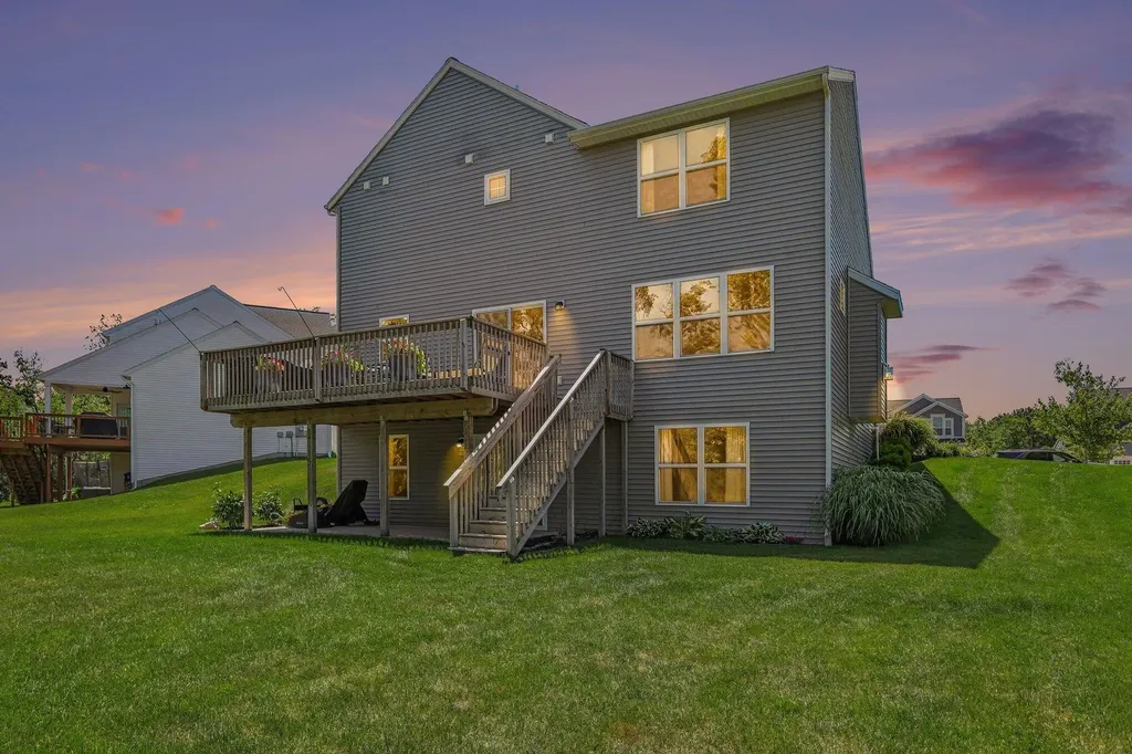 348 Park Place Drive NE Rockford City MI 49341