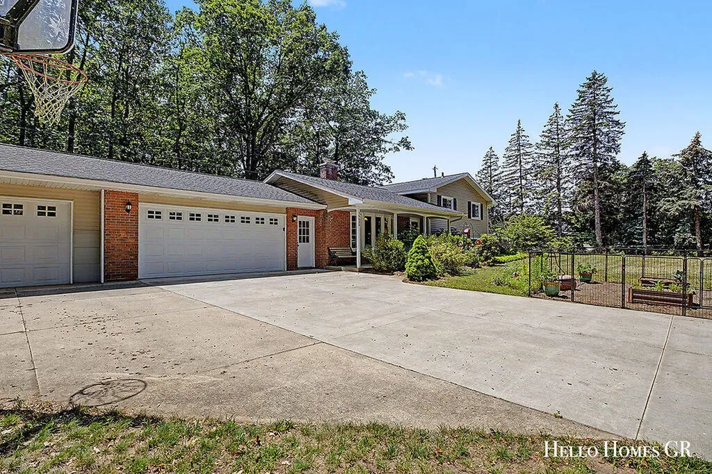 16680 Quincy Street Park Township MI 49424