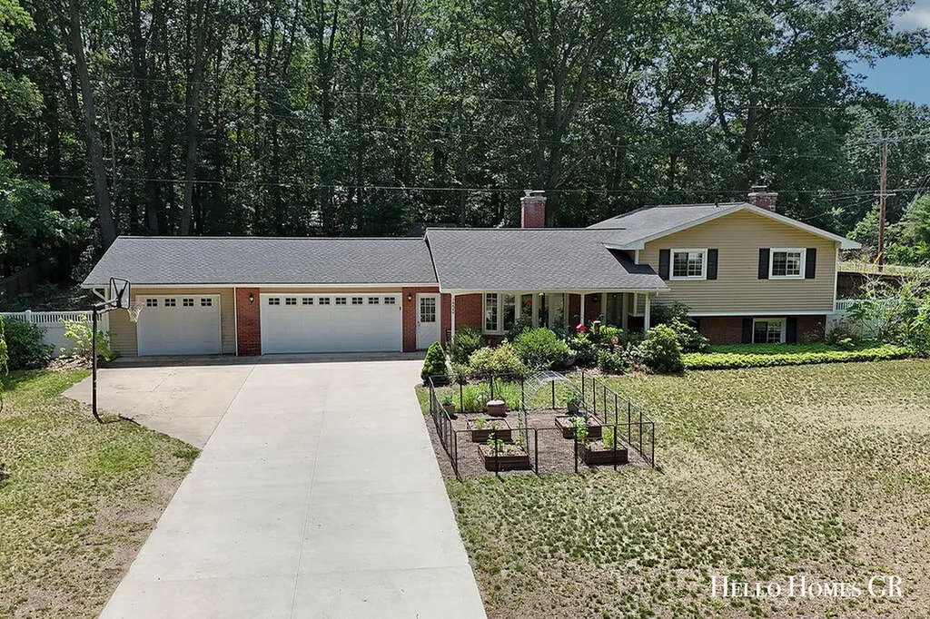 16680 Quincy Street Park Township MI 49424
